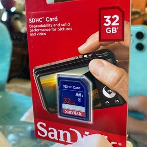*SanDisc Memory Card*